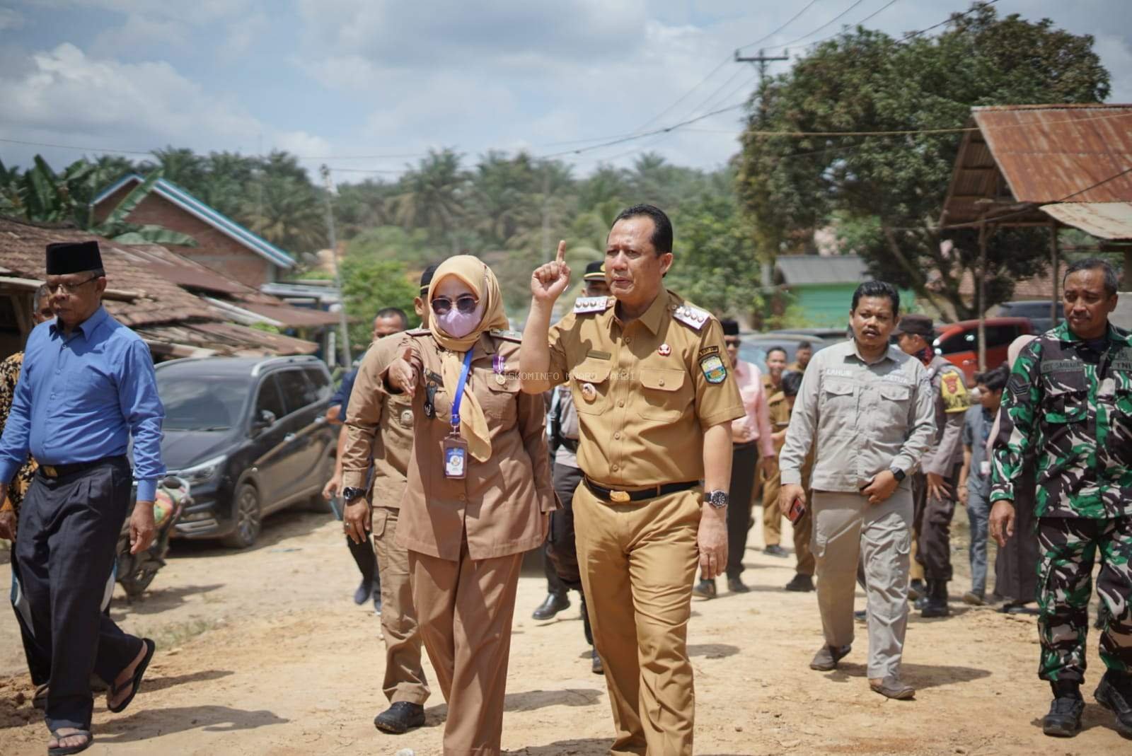 Bupati BBS Instruksikan Perbaikan Jembatan Desa Suko Awin Jaya untuk Lancarkan Ekonomi