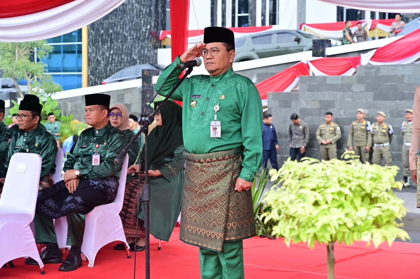 Wali Kota Jambi Pimpin Apel HUT ke-79 Pemkot Jambi, Tegaskan Komitmen Bangun Kota Bahagia dan Bersatu