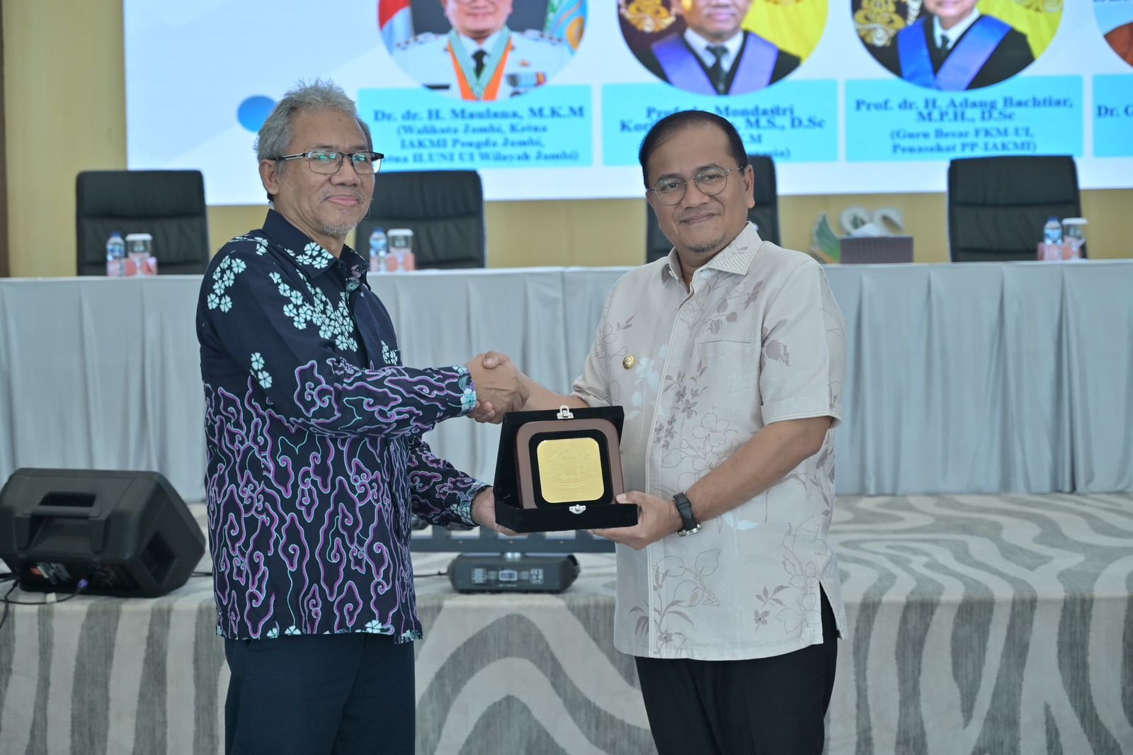 Wali Kota Jambi Maulana membuka Seminar Nasional Kesehatan Masyarakat bersama FKM UI