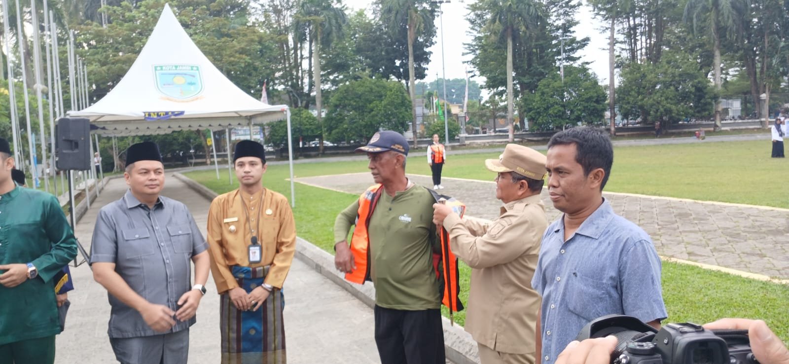 Juru Parkir Wajib Taat dan Gunakan QRIS, Pemkot Jambi Tegaskan Transformasi Digital Layanan Parkir