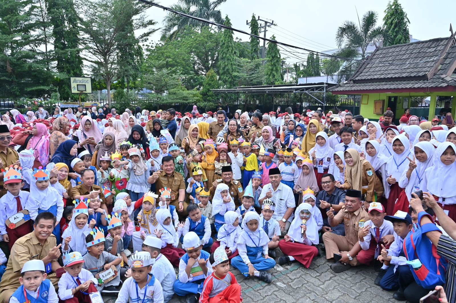 MPLS ‘Ramah Bahagia’ Resmi Dimulai, Maulana Dorong Sekolah Jadi Rumah Kedua yang Menyenangkan