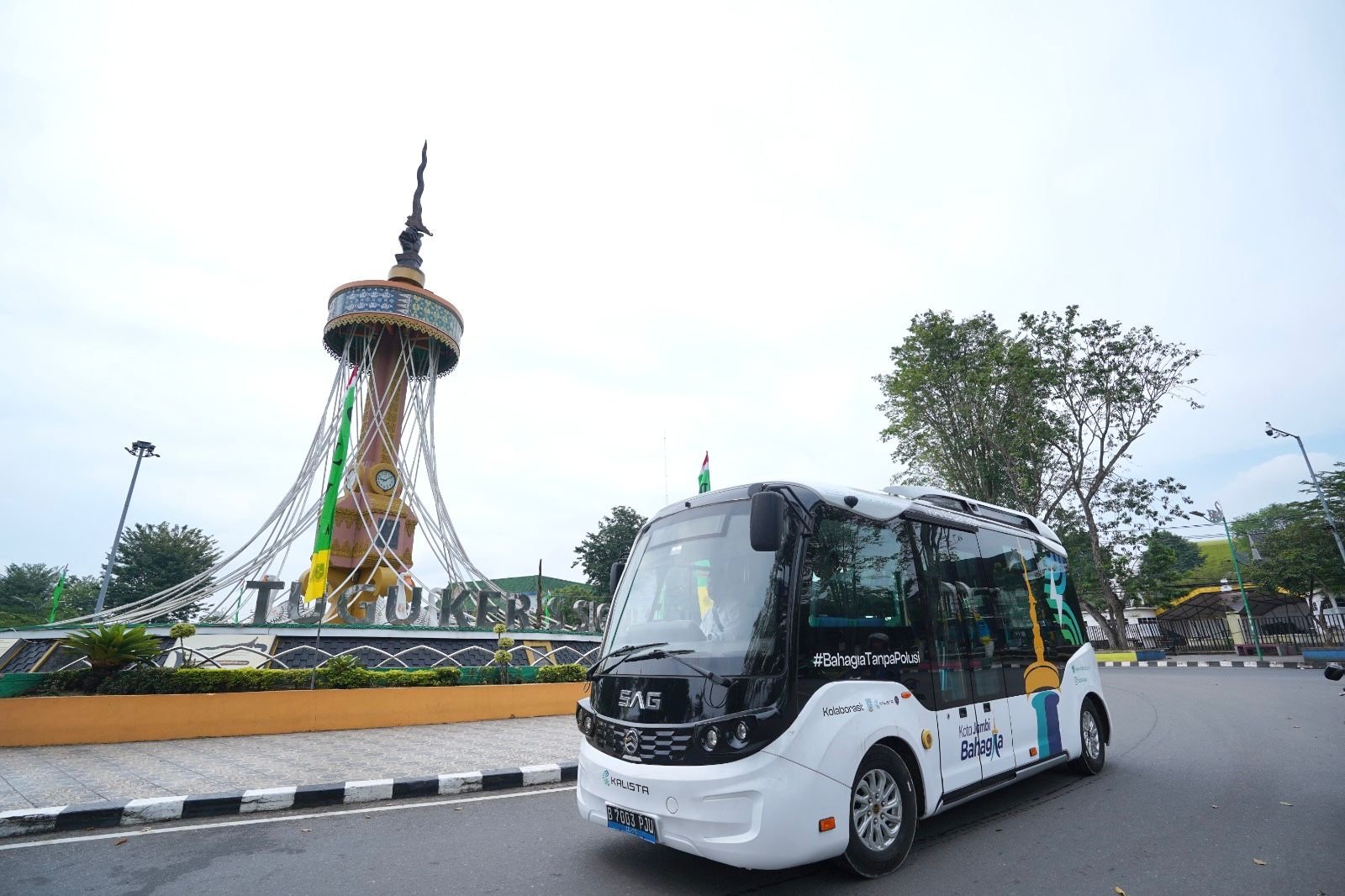 Wali Kota Maulana Dorong Wisata Hijau, Bus Listrik Siap Sambungkan Tugu Keris ke Candi Muaro Jambi