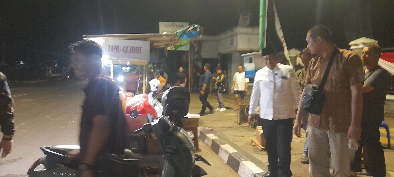 Pastikan Kondisi Kota Jambi Kondusif, Walikota Jambi Tinjau dan Monitoring Kawasan Tugu Keris Siginjai Sakti