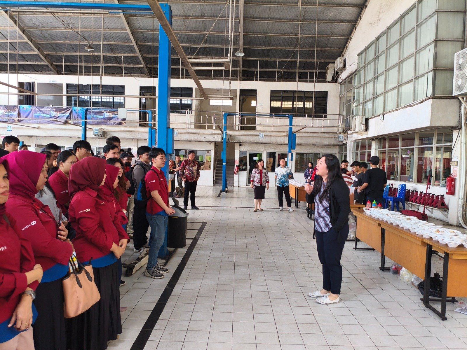 HUT ke-58, Sinsen Gelar Gathering Internal Sekaligus Dukung UMKM Kuliner Lokal