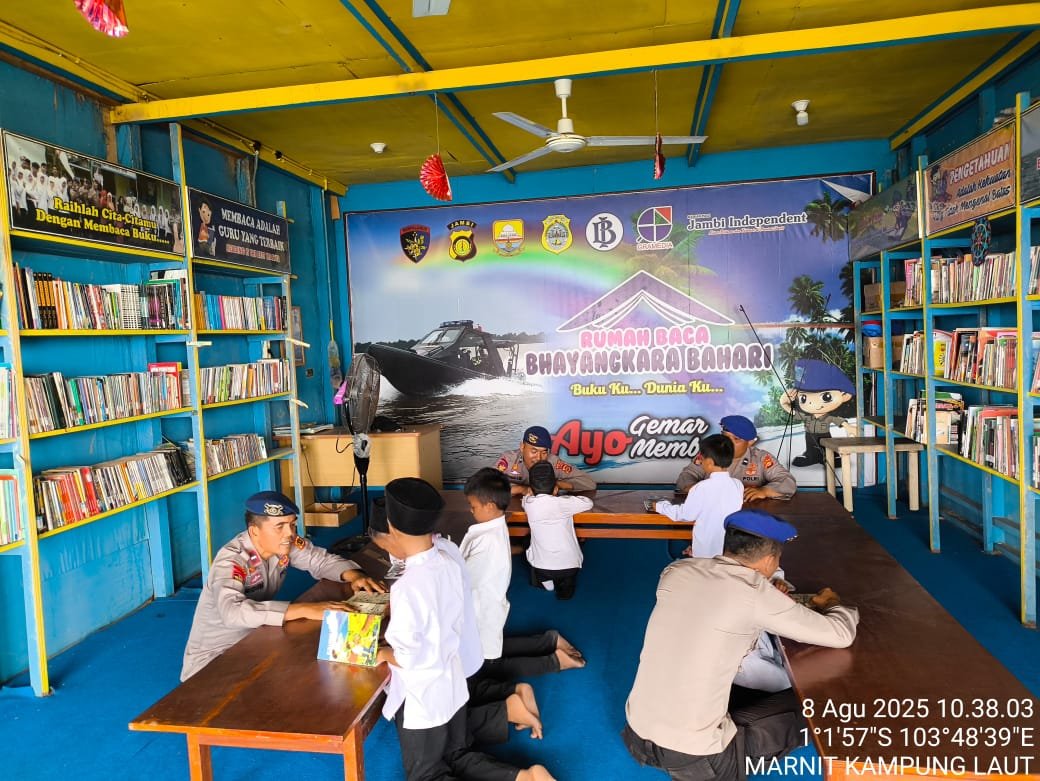 Program Literasi Ditpolairud Jambi, Bangun Minat Baca Anak Pesisir